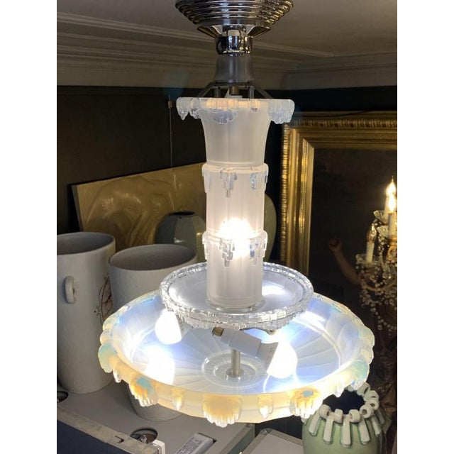 Art Deco Cascade Opalescent Frosted Glass Chandelier by Jean Gauthier for Ezan, 1930s For Sale - Image 10 of 18