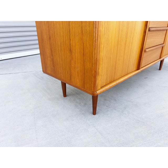 1960s Mid Century Walnut Credenza by Bakers Bro For Sale - Image 11 of 12