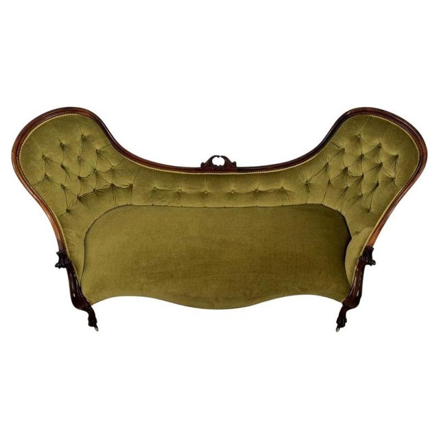 19th Century English Victorian Mahogany Spoon-Back Settee For Sale - Image 3 of 12