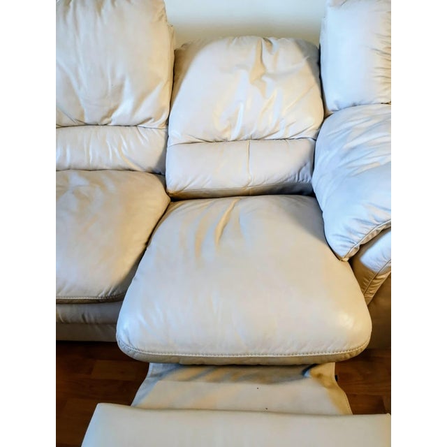 Italian 1960s White Leather Three-Seater Reclining Sofa For Sale - Image 3 of 4