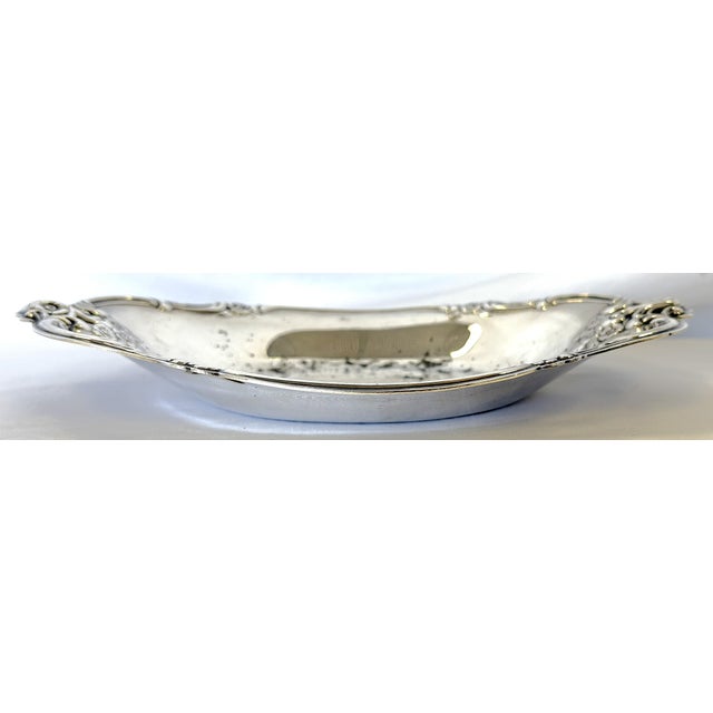 Pretty vintage silverplate soap dish by International Silver Co. Marked on the reverse with an original label and also...
