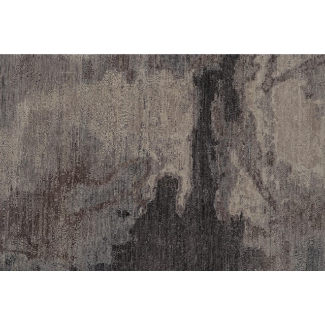 Rug & Kilim’s Contemporary Abstract Rug With Silver and Gray Patterns For Sale In New York - Image 6 of 10