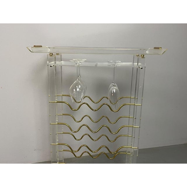 Sculptural Acrylic Glass and Brass Wine Rack by David Lange. France, 1970s For Sale - Image 13 of 13
