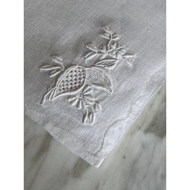 English Pomegranate Motif Fine Cotton Linen Napkins - Set of 8 For Sale - Image 3 of 15