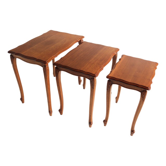 Vintage Louis XV Style Oak Nesting Tables, 1960s, Set of 3 For Sale
