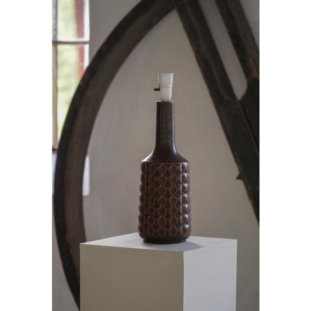 Danish Modern Ceramic Table Lamp in Brown Glaze by Desire Stentøj, Denmark, 1960s For Sale - Image 9 of 17