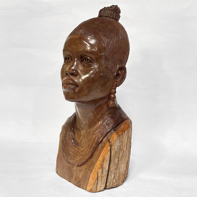 Abraham Chikumbirike Ironwood Carving of Female Bust For Sale - Image 4 of 11