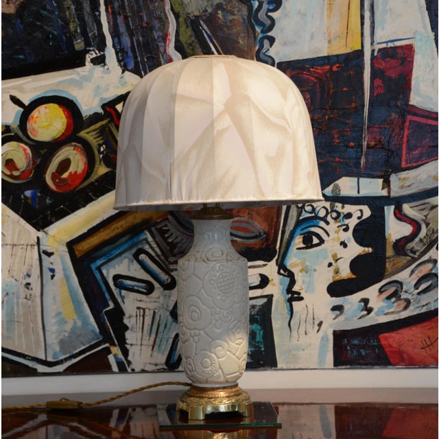 Metal Art Deco White Ceramic Lamp with Floral Pattern, 1930s For Sale - Image 7 of 7