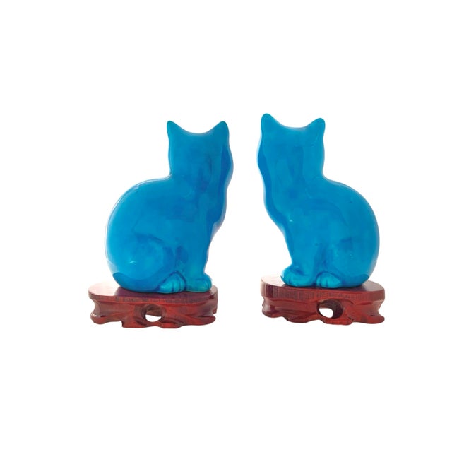 Cat Figurines Pair Blue Porcelain Statue on Rosewood Bases Vintage Oriental Decor For Sale - Image 4 of 6