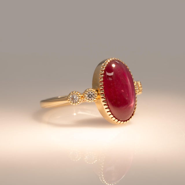 2020s 3.5Ct Star Ruby Ring With Earth Mined Diamonds Accents: Solid 14k Gold, Size 6.75 For Sale - Image 5 of 8