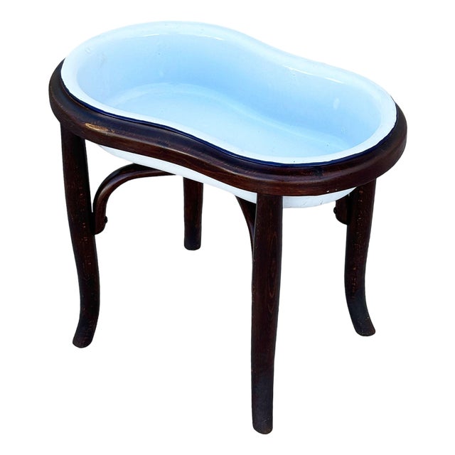 Late 19th Century French Style Bentwood Oak Bidet Stand W/ Bowl Attributed to Thonet For Sale