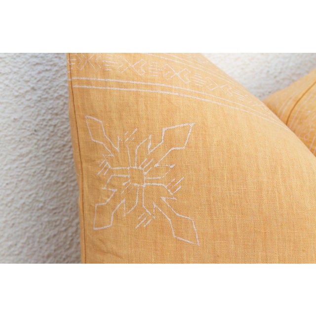 Large 24" Sunburst Yellow Jaipur Blockprint Linen Pillow Cover For Sale In Los Angeles - Image 6 of 7