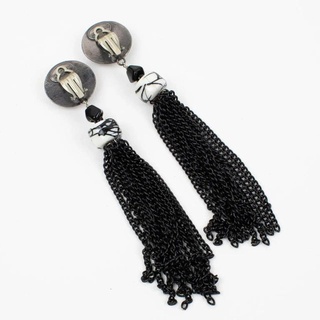 1980s Paco Rabanne Shoulder-Duster Gunmetal Clip Earrings For Sale - Image 5 of 9