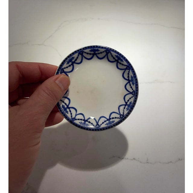 English Early 20th Century Antique Blue & White Plate by “Ellesmere” England For Sale - Image 3 of 5