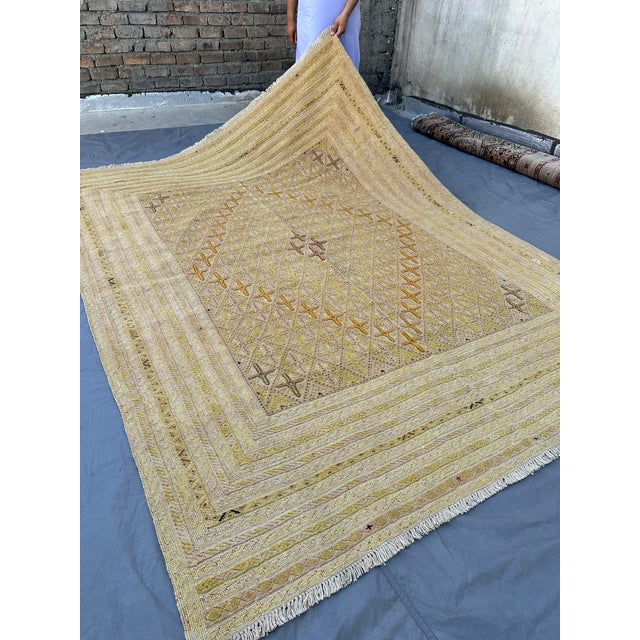 Handmade Mushwani Kilim Rug Muted Gold Wool Hand-Knotted Rug - 6'7" X 9'5" For Sale - Image 9 of 12