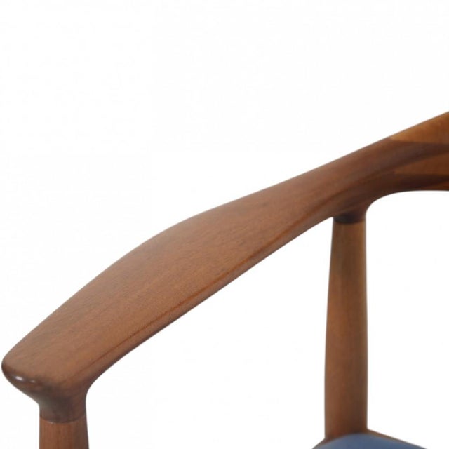 1960s Chair in Mahogany by Hans J. Wegner, 1960s For Sale - Image 5 of 18