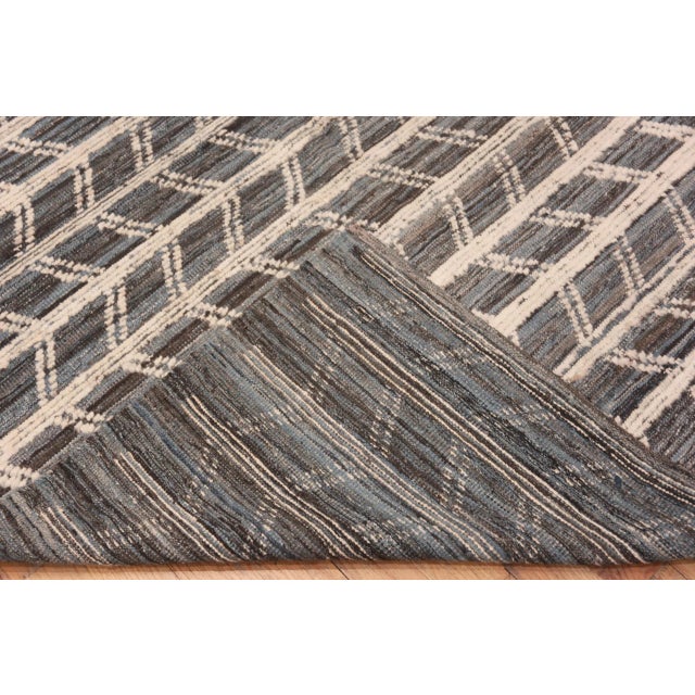 Modern Nazmiyal Collection Modern Area Rug For Sale - Image 3 of 7