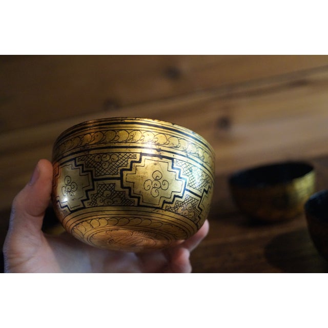 1960s Burmese Papier Mache and Lacquer Bowls - Set of 6 For Sale - Image 4 of 9