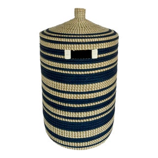 Organic Modern Blue Woven Seagrass Hamper For Sale