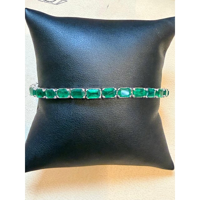 Green 25 Ct Natural Emerald Cut Emerald Cocktail Tennis Bracelet 14 Kt White Gold 7.5" For Sale - Image 8 of 8
