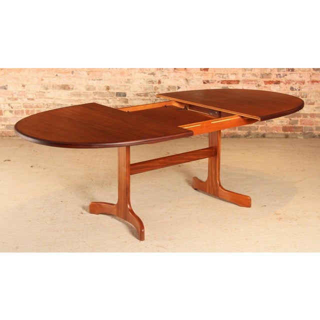 1970s Mid-Century Modern Fresco Extending Teak Dining Table from G-Plan, 1970s For Sale - Image 5 of 11
