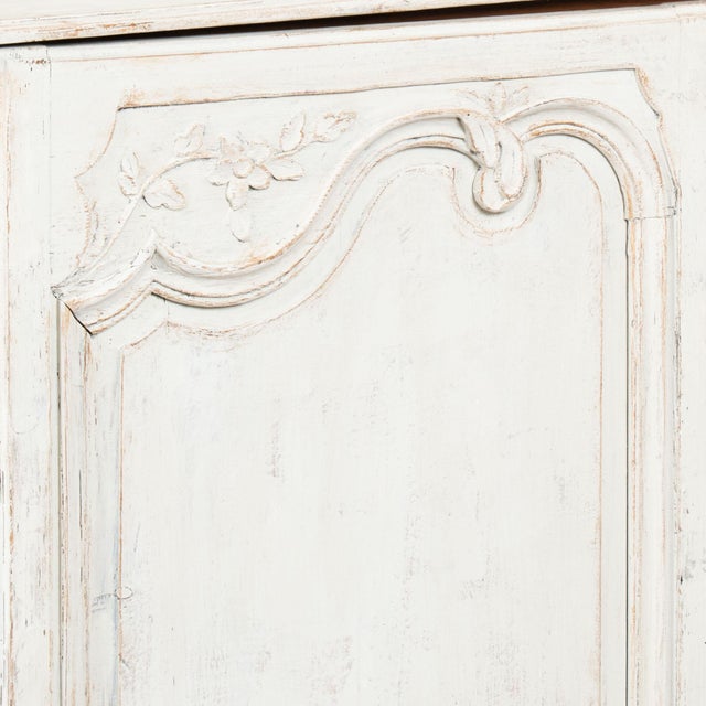 19th Century French Gray Painted Pine Vitrine Display Cabinet For Sale - Image 10 of 14