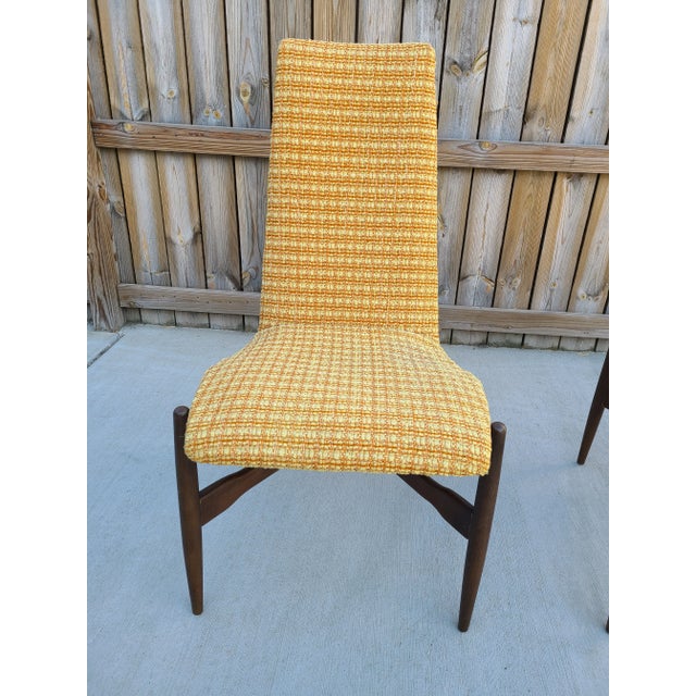 Set of two Kodawood chairs, I am not sure if the fabric is original, but it is definitely an older material. Both chairs...