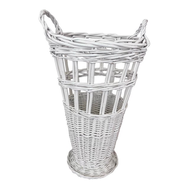 1980s Woven White Wicker 20.5” Umbrella/Plant Stand For Sale