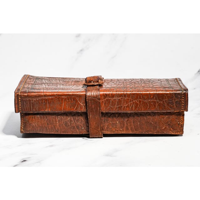 Wonderful Antique Victorian Leather Travel Box Embossed Pattern Gentleman's Valet Case Dressing Table Storage Home Decor For Sale - Image 11 of 13