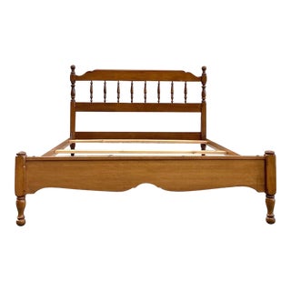 Vintage Full Size Maple Cannonball Bed For Sale