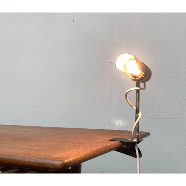 Mid-Century Minimalist Clamp Table Lamp, 1960s, in Very Good conditions. Designed 1960 to 1969 Up to 250V (Europe/UK...