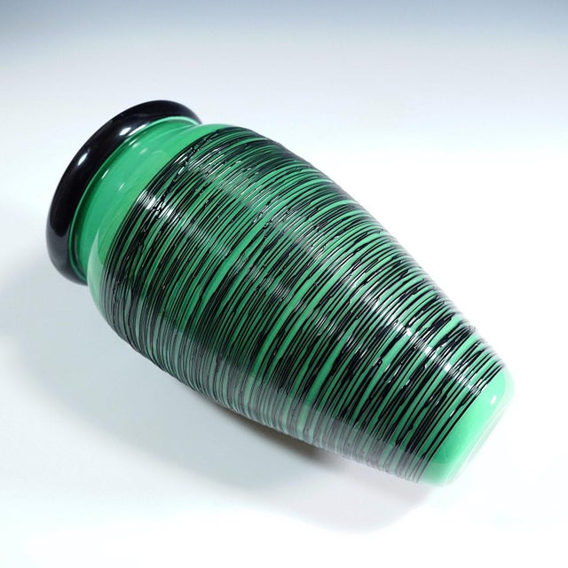 Large Toots Zynsky Vase 'Folto' for Venini 1988 For Sale - Image 6 of 7