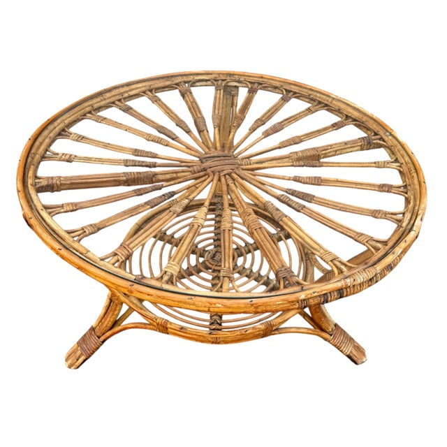 Beautiful double-top rattan coffee table. Handcrafted in southern Spain. Glass top and bottom. Bottom tray diameter 49 and...