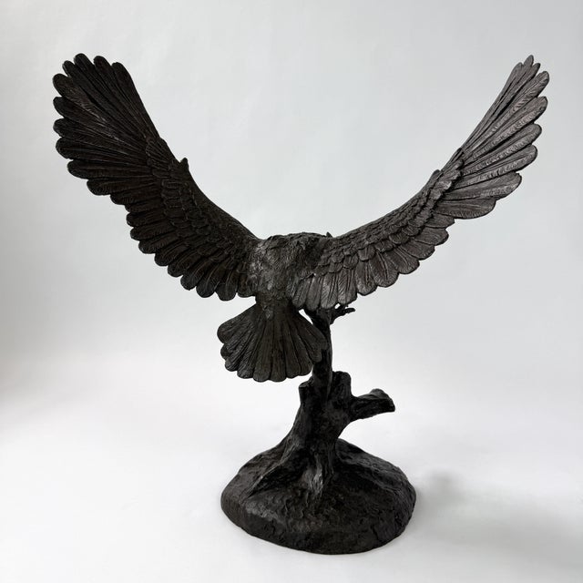 Large Bronze Flying Owl Sculpture – Dramatic Wingspan, Hand-Cast Wildlife Art, 20” H For Sale - Image 4 of 10