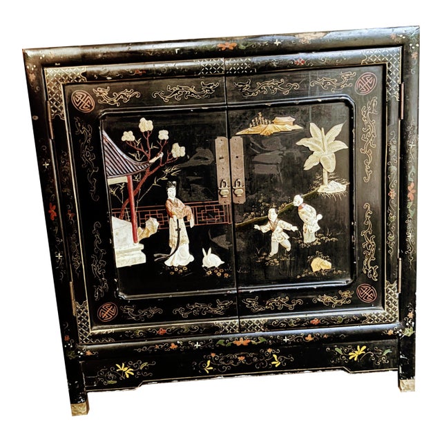 Chinese Mid-20th Century Cabinet For Sale