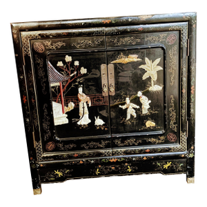 Chinese Mid-20th Century Cabinet
