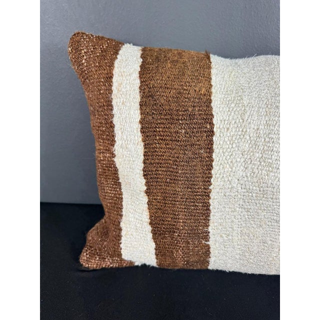 Contemporary Turkish Hemp Pillow Cushion Natural Beige Brown Pillow Cushion Cover 16" x 24" For Sale - Image 3 of 4