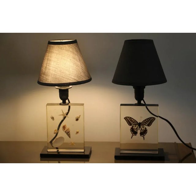 Resin Table Lamps with Inclusions, 1970s, Set of 2 For Sale - Image 8 of 17