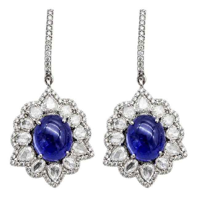 Natural Tanzanite 12.30cts & Diamond 3.91cts Earring in 14k Gold For Sale