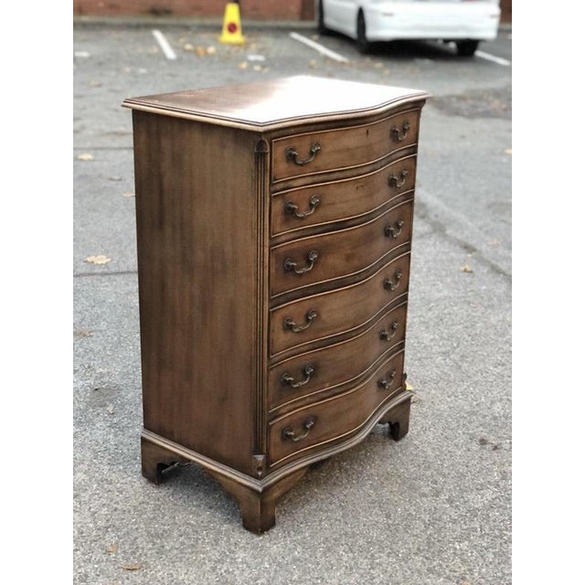 Chest of Drawers with Serpentine Front & Brass Handles For Sale - Image 6 of 8