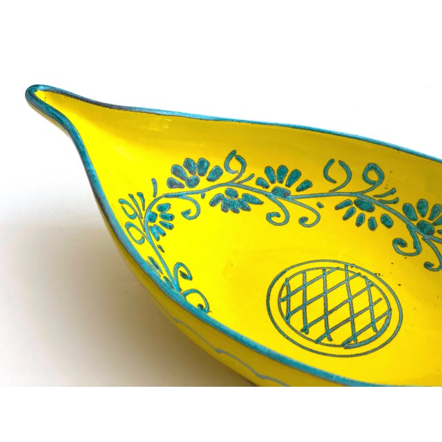 Ceramic Vintage Mid Century Italian Art Pottery Hand Painted Oval Teardrop Majolica Ceramic Serving Bowl For Sale - Image 7 of 13