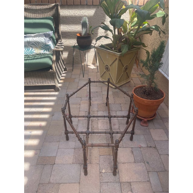 1960s Mid Century Brown Lacquer Bamboo Base Brass Tray Thick Glass Top Coffee Table For Sale In Santa Fe - Image 6 of 8