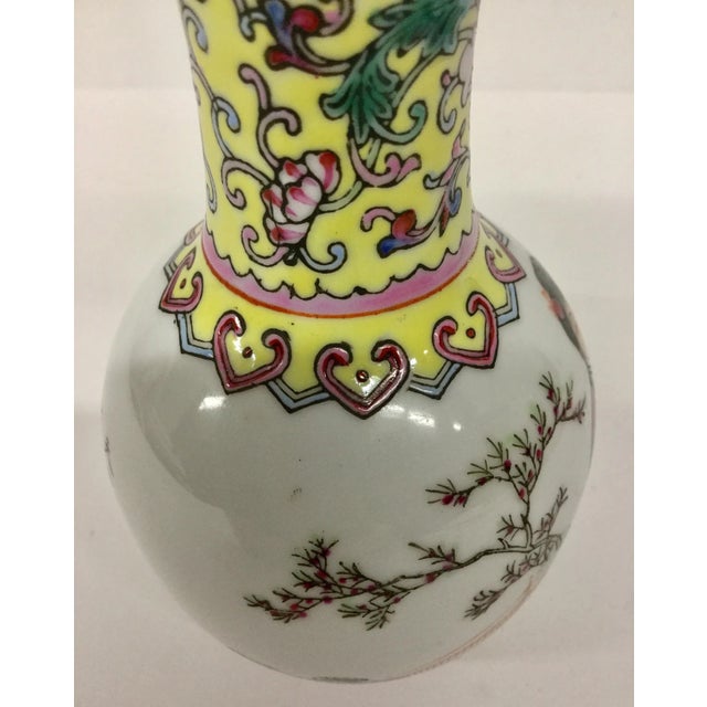 Vintage Hand Painted Chinese Porcelain Bud Vase For Sale - Image 4 of 9