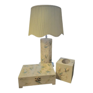 Vintage Chinoiserie Pale Cream Baby Blue Scalloped Shade Table Lamp Matching Tissue Holder Jewelry Box Set of 3