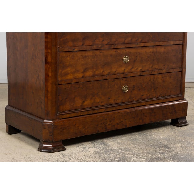 19th Century French Louis Philippe Burl Walnut Commode W/ Carrara Marble For Sale - Image 13 of 18