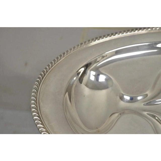 Vintage Wm Rogers Regency Style Silver Plated 18" Oval Footed Meat Tray Platter For Sale In Philadelphia - Image 6 of 10
