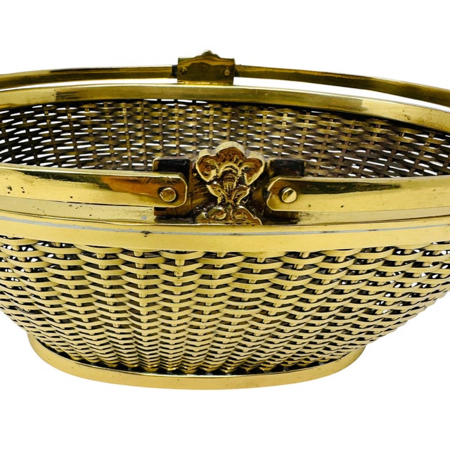 Mid-Century Hollywood Regency Woven Brass Centerpiece Basket - 1970s For Sale - Image 11 of 15