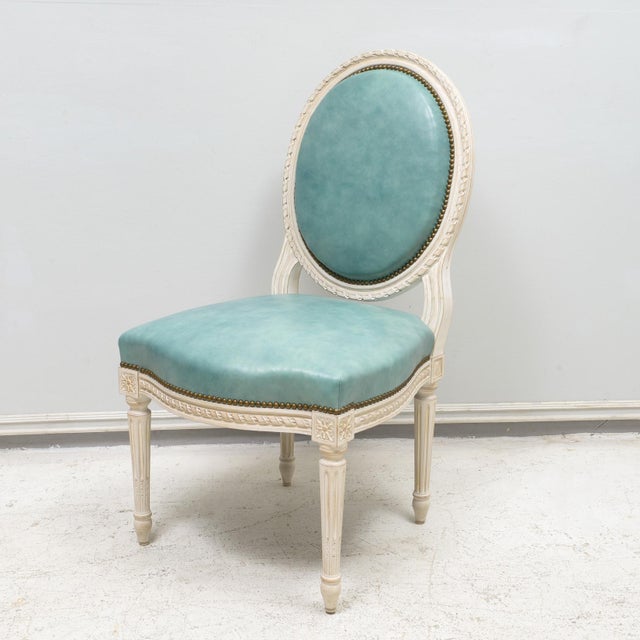 French Set of 8 Louis Xvi- Style Painted Dining Chairs For Sale - Image 3 of 12