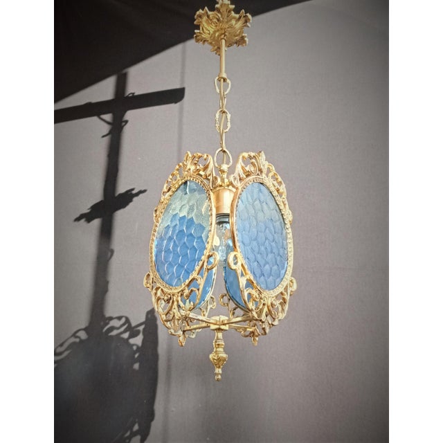 Chandelier has 1 E27 bulb. Useful 110 volts or 240 volts.Fullfill US, UK , AU, EU and other countries electrical...