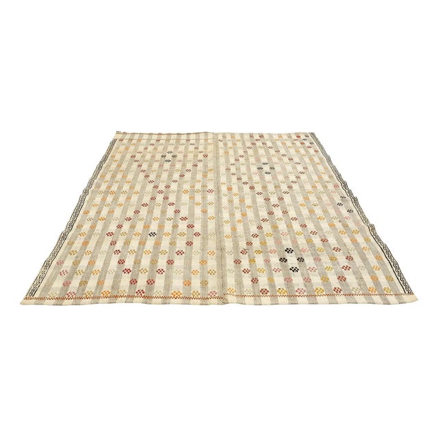 Handwoven vintage modern kilim rug from Adana region of Turkey. Approximatelly 50-60 years old. In very good condition.